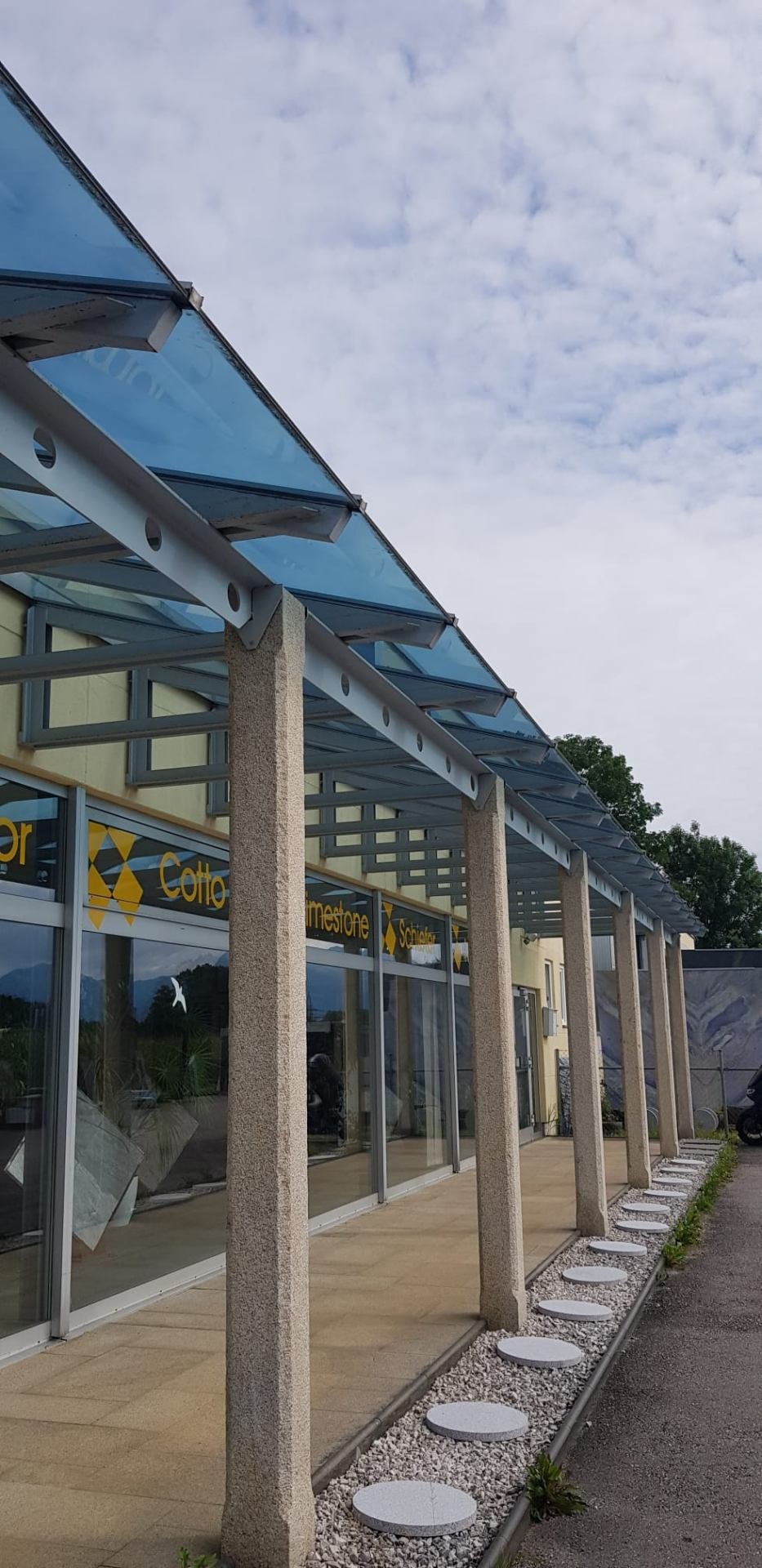 Streifenfrei gereinigte Glasfassade